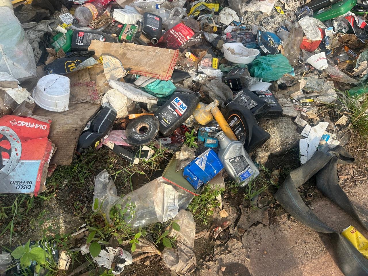 Oficina de motocicletas é multada por descarte irregular de resíduos em Canaã dos Carajás