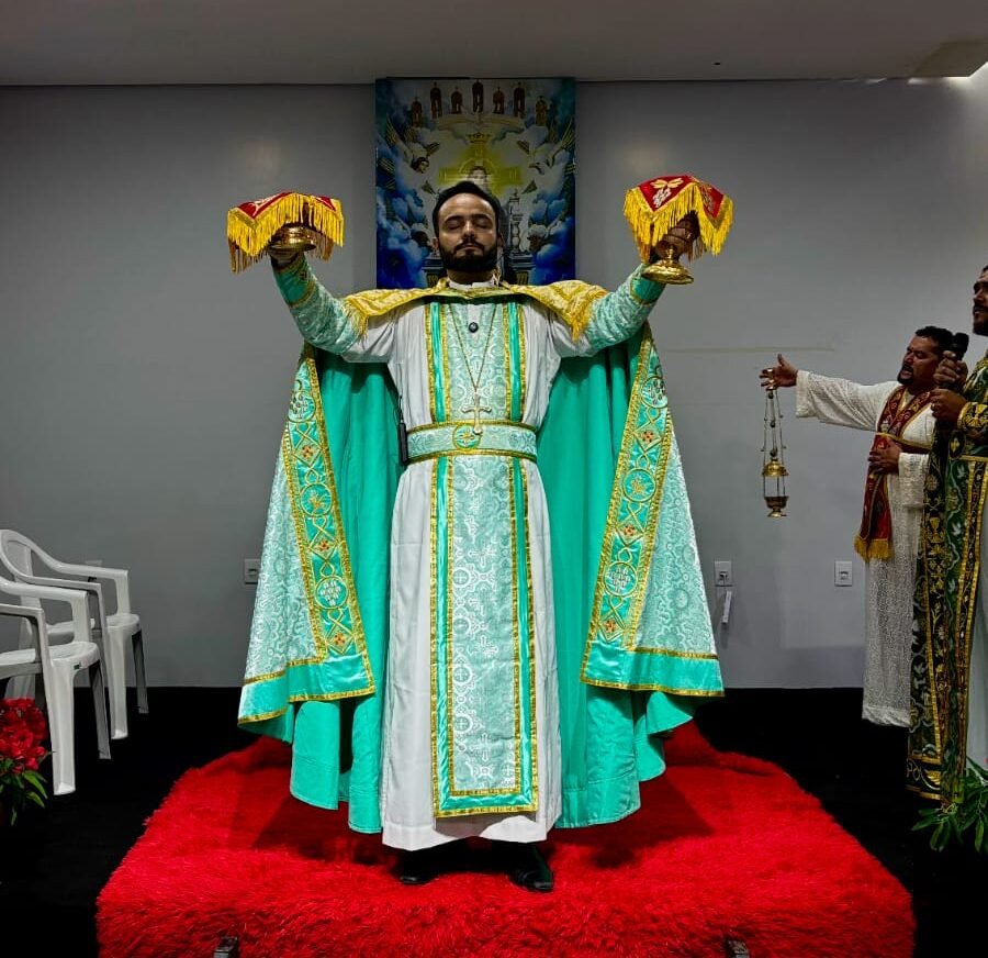 Padre Caio Queiroz preside Santa Missa marcada por fé, reflexão e emoção em Canaã dos Carajás